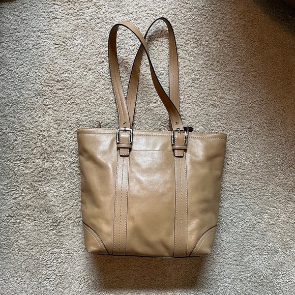 Coach Handbags - Coach Tan Leather Shoulder Bag